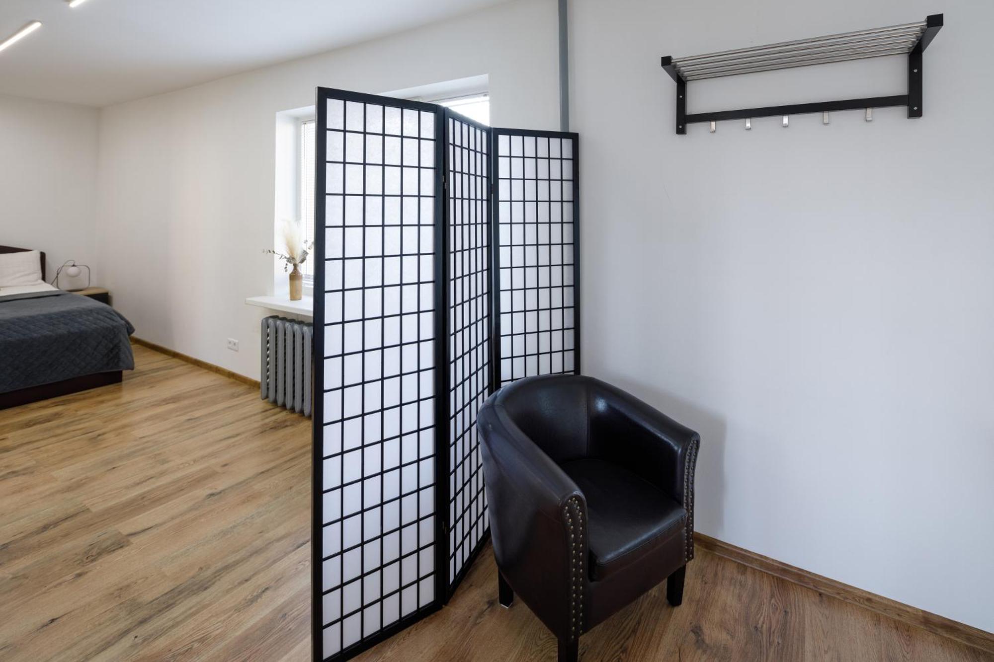 Brivibas Yard Apartment With Parking In City Center 리가 외부 사진