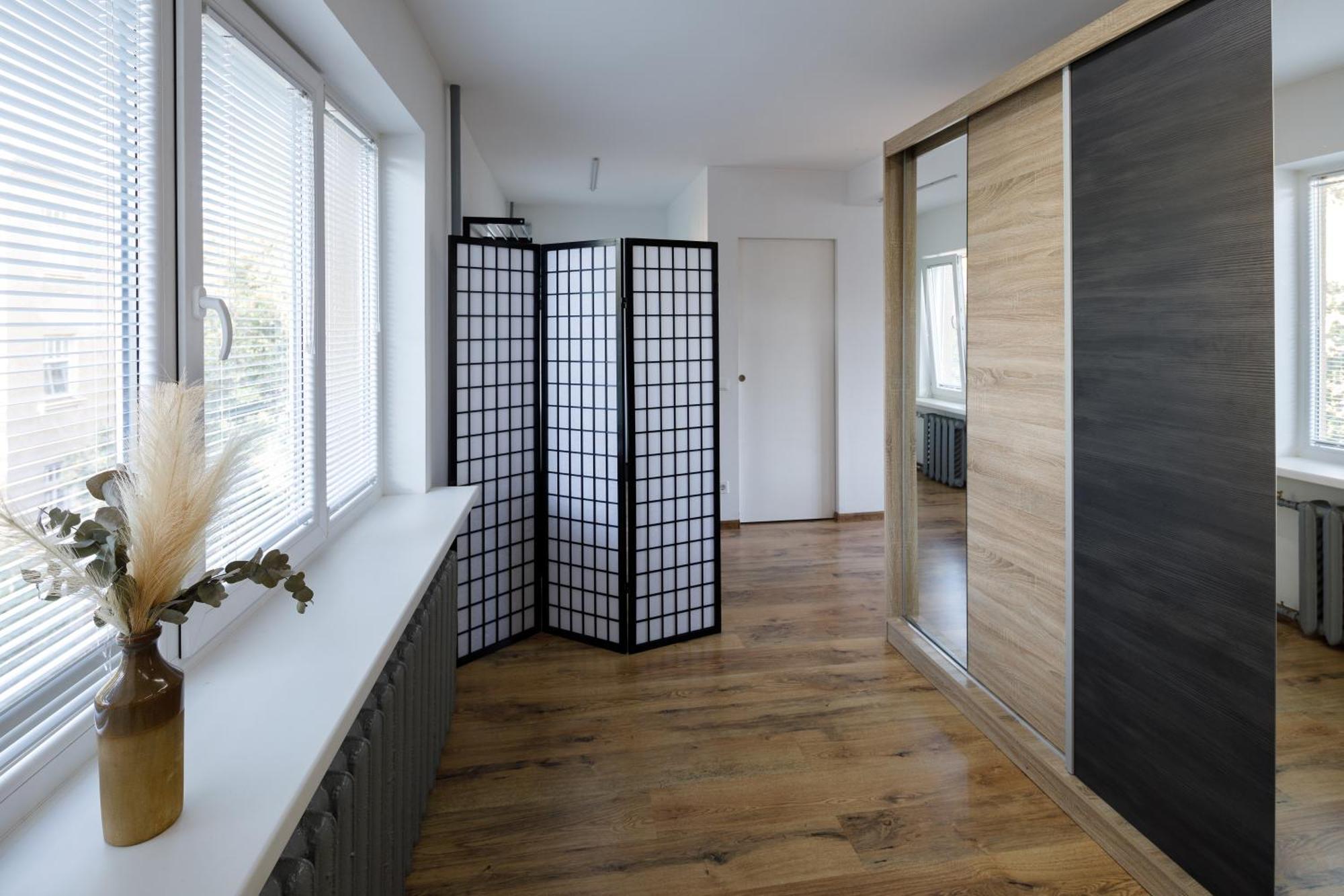 Brivibas Yard Apartment With Parking In City Center 리가 외부 사진